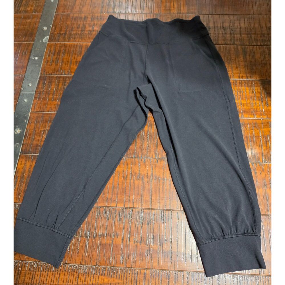 Lululemon Align Cropped Joggers Women's Size 4 Black Activewear